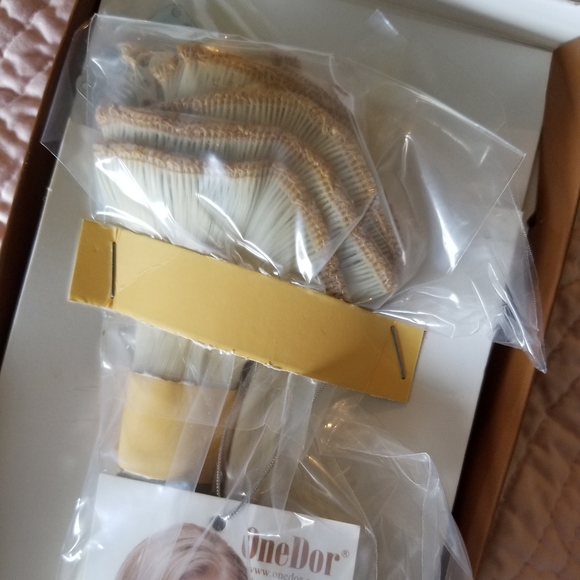 Hair Extensions - Picture 4 of 4